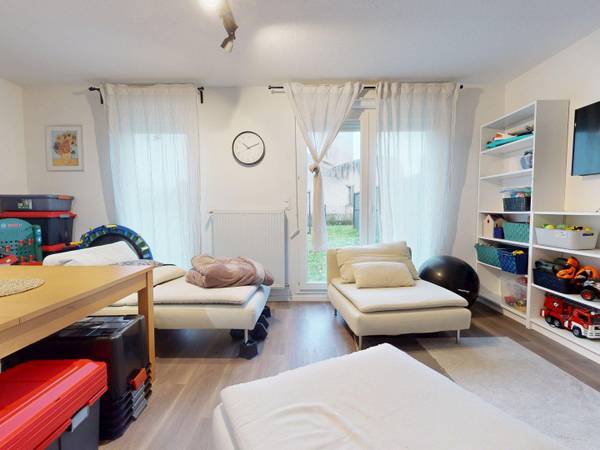 Location / Maison 4 pièces de 140 m², Metz, Rue des Sochiers / Photo 2