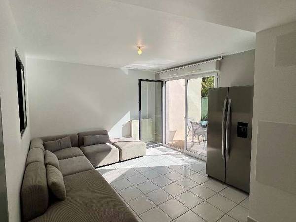 Coliving / Appartement 8 pièces de 122 m², Lyon, Avenue Rosa Parks / Photo 2