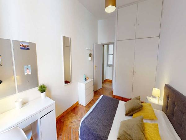 Colocation / Appartement 5 pièces de 120 m², Toulouse, Rue Peyras / Photo 2