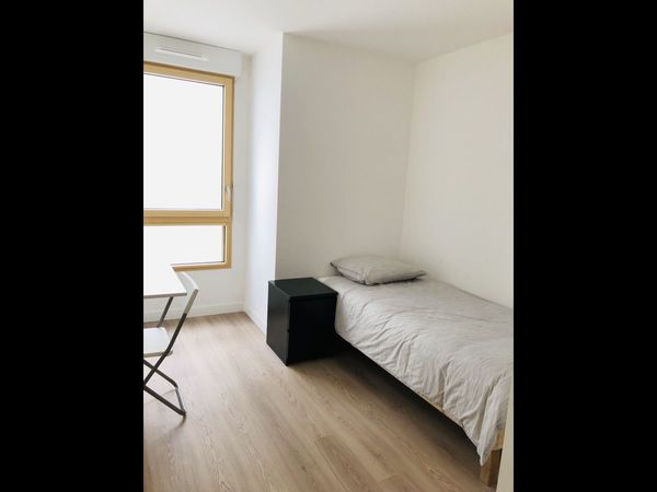 Colocation / Appartement 4 pièces de 75 m², Aubervilliers, Rue Waldeck Rochet / Photo 7