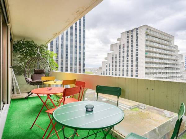 Colocation / Appartement 6 pièces de 106 m², Courbevoie, Place des Dominos / Photo 8