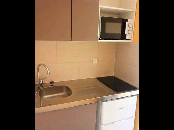 Location / Studio de 15 m², Créteil, Boulevard du Montaigut / Photo 2