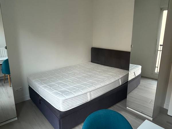 Colocation / Appartement 5 pièces de 95 m², Saint-Ouen-sur-Seine, Boulevard Victor Hugo / Photo 8