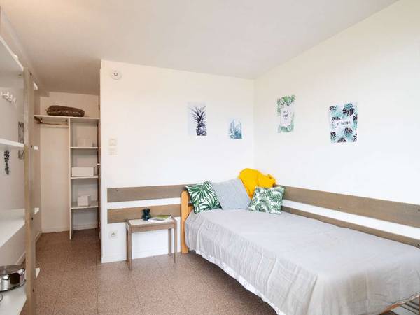Colocation / Appartement 4 pièces de 15 m², Écully, Chemin du Petit Bois / Photo 2