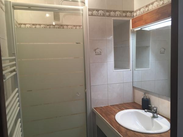 Colocation / Appartement 4 pièces de 69 m², Pessac, Avenue de Noës / Photo 13