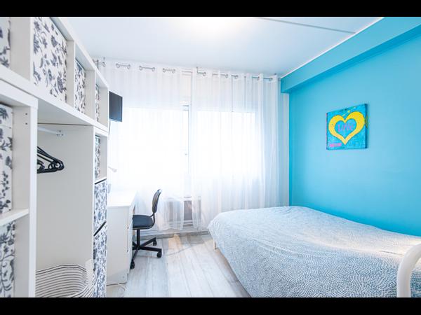 Colocation / Appartement 5 pièces de 80 m², Nîmes, Rue Clérisseau / Photo 2