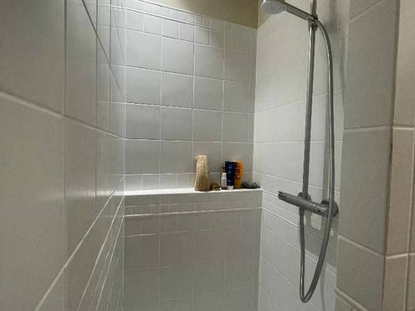 Sous-location / Appartement 3 pièces de 50 m², Paris, Rue Hégésippe Moreau / Photo 7