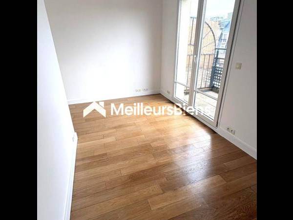 Rental / 2-bedroom flat · 30 m², Paris, Rue Mirabeau / Photo 2