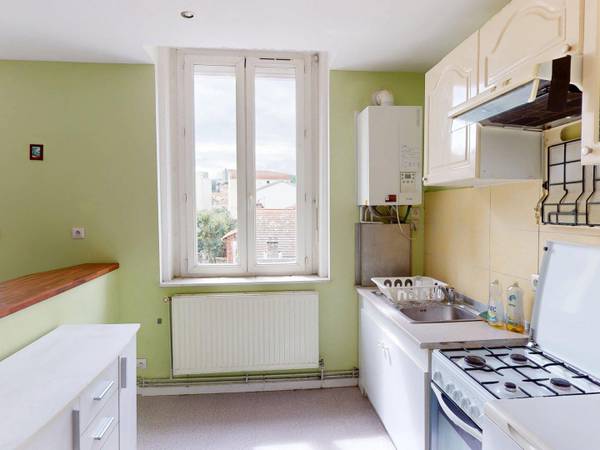 Location / Appartement 4 pièces de 65 m², Saint-Étienne, Rue de Tardy / Photo 2