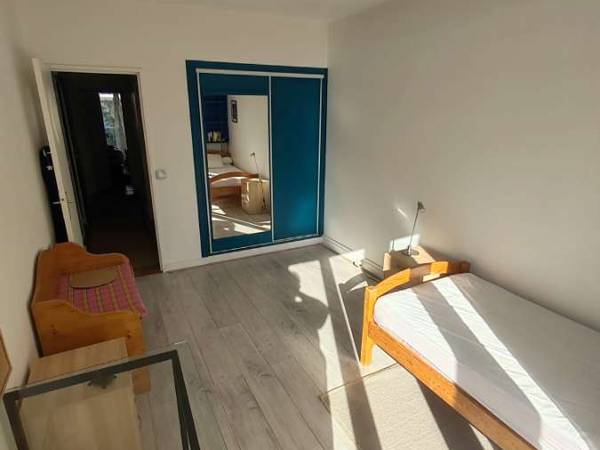 Colocation / Appartement 3 pièces de 100 m², Rueil-Malmaison, Boulevard du Général de Gaulle / Photo 2