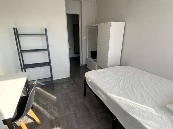 Colocation / Appartement 5 pièces de 99 m², Bron, Rue du Parc / Photo 7