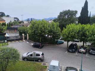Chambre chez l'habitant / Appartement 3 pièces de 68 m², Cannes, Avenue de la Borde