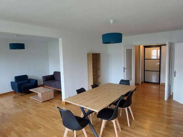 Colocation / Appartement 7 pièces de 125 m², Angers, Rue des Banchais / Photo 2