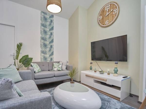 Colocation / Appartement 6 pièces de 92 m², Reims, Rue du Barbatre / Photo 2