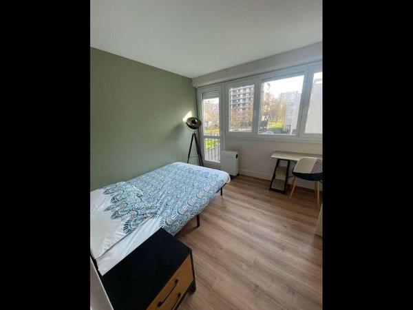 Colocation / Appartement 4 pièces de 64 m², Rennes, Place de Serbie / Photo 2