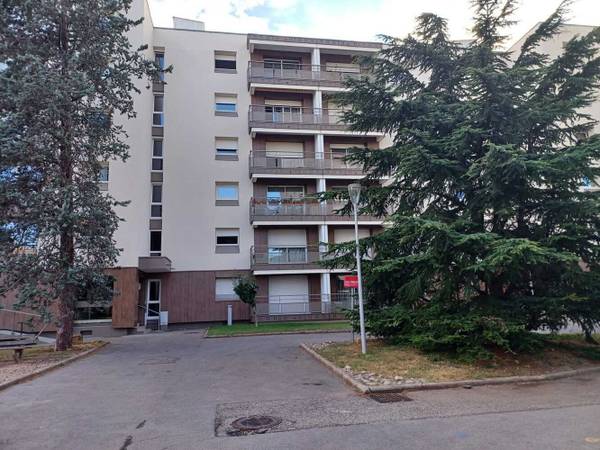 Colocation / Appartement 5 pièces de 110 m², Vénissieux, Rue Ernest Renan / Photo 8