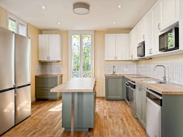 Coliving / Maison 10 pièces de 250 m², Nanterre, Rue de Bezons / Photo 2