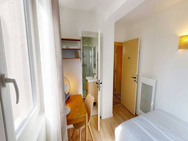 Colocation / Appartement 5 pièces de 70 m², Paris, Rue Lally Tollendal / Photo 2