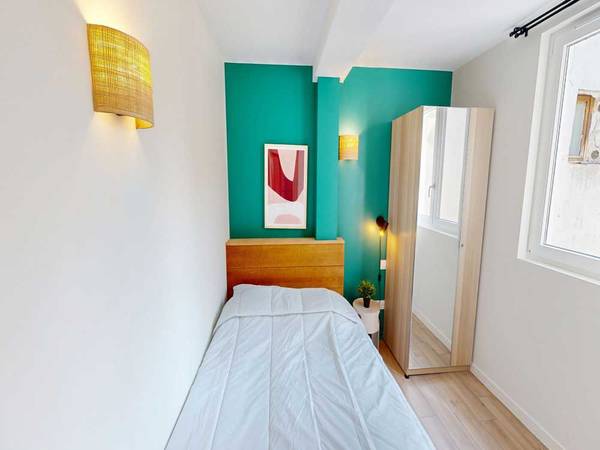 Colocation / Appartement 5 pièces de 70 m², Paris, Rue Lally Tollendal / Photo 2
