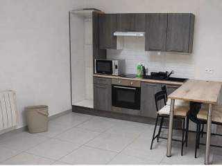 Rental / 2-bedroom flat · 42 m², Villiers-sur-Marne, Place des Chataigniers