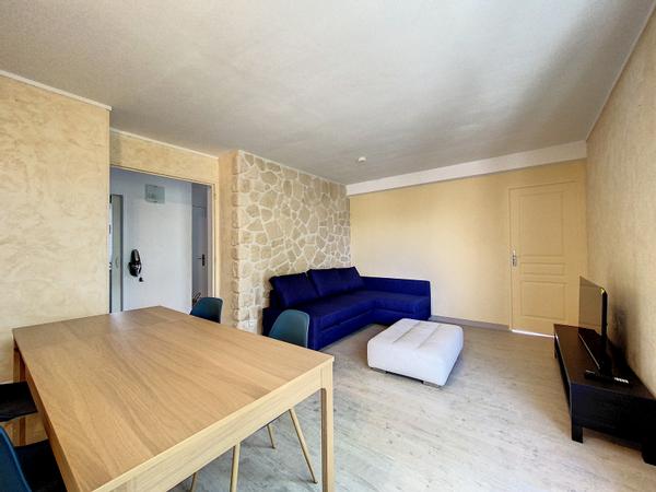 Colocation / Appartement 5 pièces de 82 m², Orléans, Allée des Merisiers / Photo 6