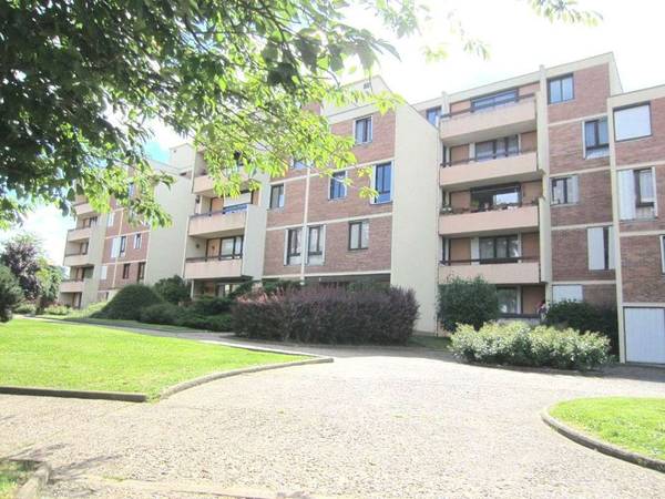 Colocation / Appartement 6 pièces de 103 m², Évry-Courcouronnes, Square Gutenberg / Photo 2