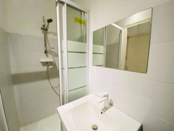 Colocation / Appartement 4 pièces de 74 m², Marseille, Rue Emile Duclaux / Photo 14