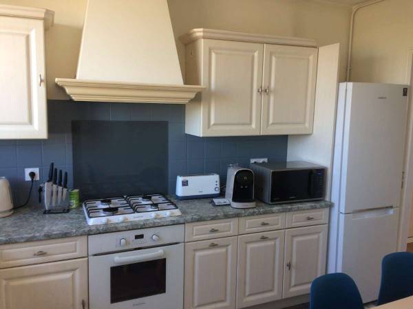 Colocation / Appartement 5 pièces de 82 m², Vénissieux, Boulevard Marcel Sembat / Photo 2