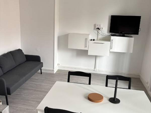 Colocation / Appartement 4 pièces de 74 m², Clermont-Ferrand, Rue Philippe Lebon / Photo 2