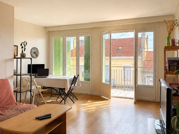 Sous-location / Immeuble 4 pièces de 100 m², Lyon, Rue Feuillat / Photo 2