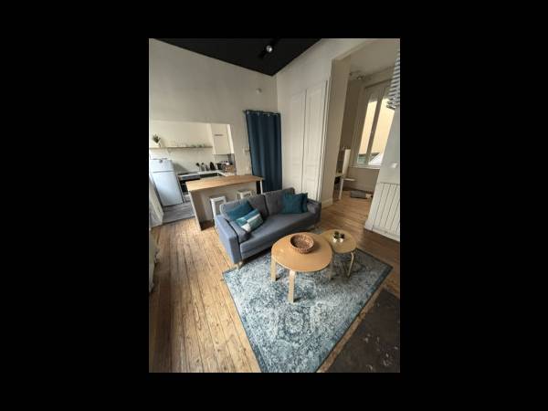 Location / Appartement 2 pièces de 34 m², Lille, 6 Rue du Sec Arembault / Photo 2