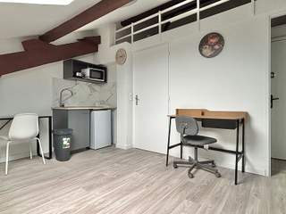 Location / Studio, Metz