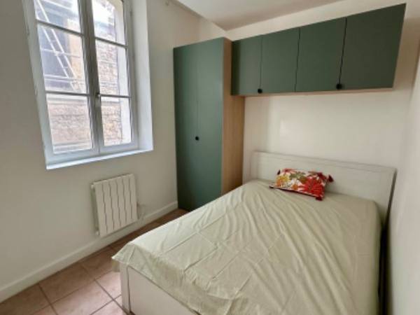 Colocation / Appartement 4 pièces de 70 m², Marseille, Rue Puits Baussenque / Photo 2