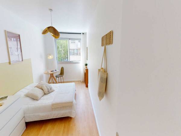 Colocation / Appartement 3 pièces de 70 m², Paris, Rue de Lourmel / Photo 2