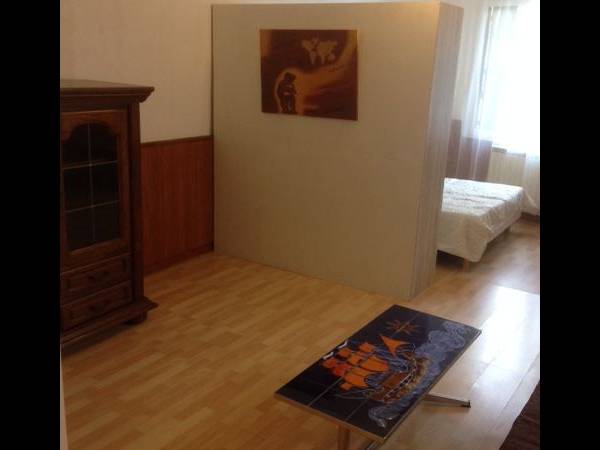 Location / Appartement 1 pièce, Toulon / Photo 2