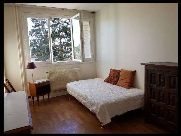 Colocation / Appartement 3 pièces de 73 m², Écully, Chemin de Charrière Blanche / Photo 3