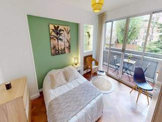 Colocation / 5 rooms apartment · 110 m², Paris, Rue Guersant