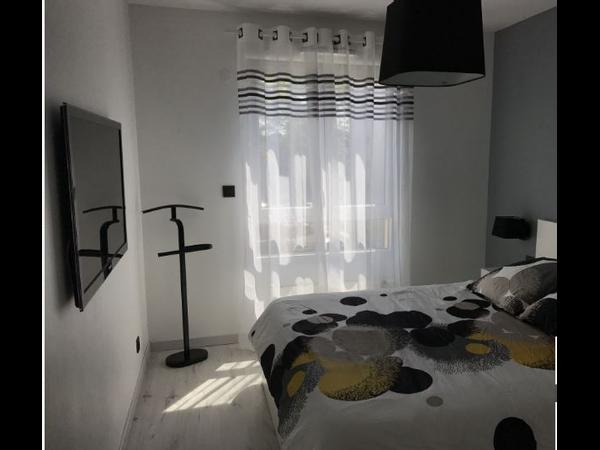 Colocation / Appartement 3 pièces de 71 m², Lyon, Rue Louis Juttet / Photo 11