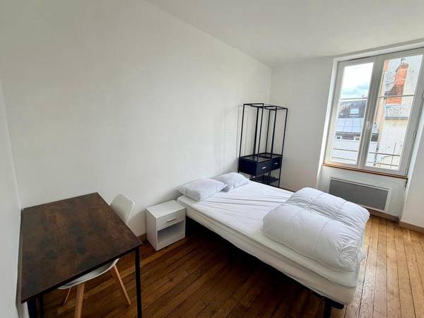 Flatsharing / 4-bedroom flat · 90 m², Orléans, Rue du Devidet / Photo 2