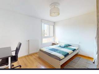 Room share, 5 rooms apartment, Toulouse