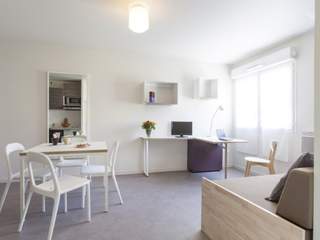 Rental / 2 rooms residence · 35 m², Saint-Cyr-l'École, 17 Rue de l'Aérostation Maritime