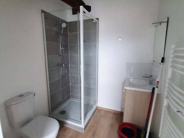 Location / Studio de 21 m², Poitiers, Rue Théophraste Renaudot / Photo 4