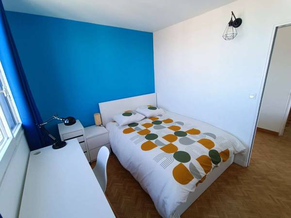 Colocation / Appartement 6 pièces de 113 m², Vénissieux, Rue Ludovic Bonin / Photo 2