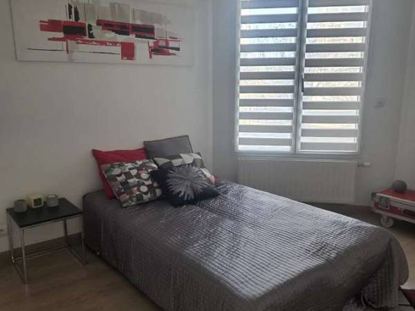 Chambre chez l'habitant / Appartement 4 pièces de 100 m², Montigny-le-Bretonneux, Passage de l'Entente / Photo 2