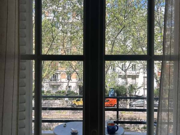 Sous-location / Immeuble 2 pièces de 65 m², Paris, Avenue de Saint-Mandé / Photo 4