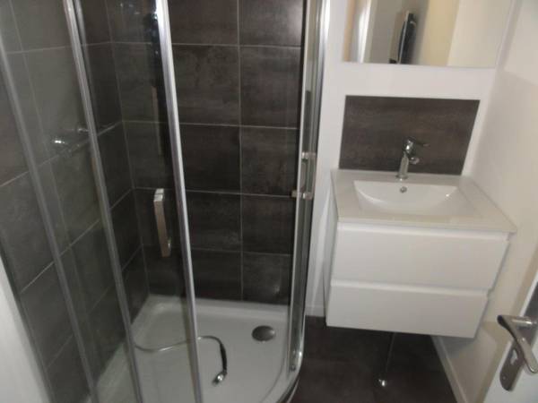 Location / Appartement 1 pièce de 31 m², Le Creusot, Rue Edith Cavell / Photo 2