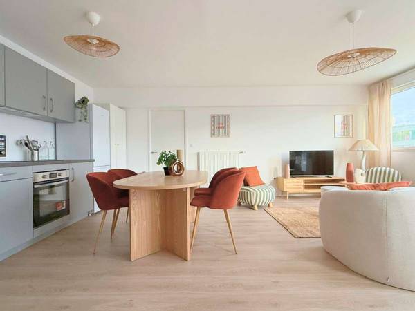 Colocation / Appartement 5 pièces de 114 m², Massy, Rue Galvani / Photo 2