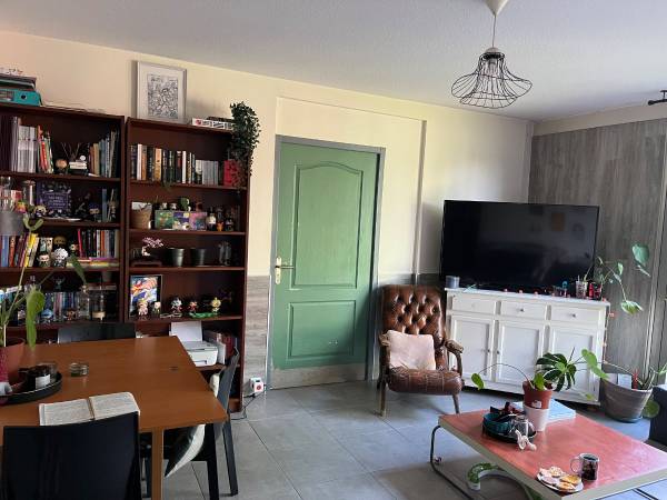 Colocation / Appartement 6 pièces de 100 m², Saint-Denis, Place Jules Verne / Photo 2