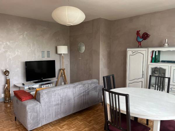 Colocation / Appartement 4 pièces de 83 m², Dijon, Rue d'Auxonne / Photo 2