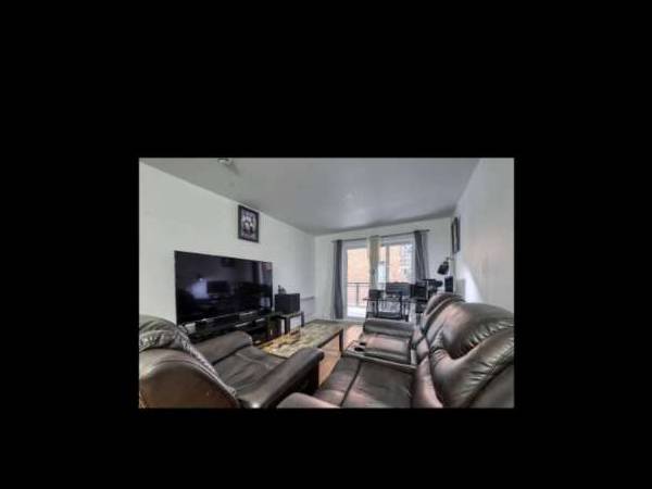 Colocation / Appartement 5 pièces de 1176 m², Montréal, Rue Hochelaga / Photo 21